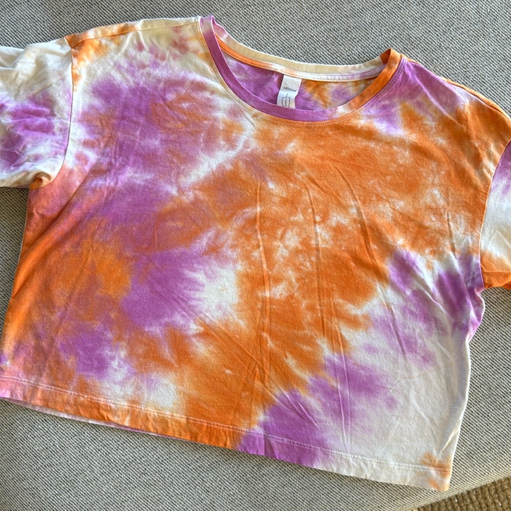 Define your inspiration tie dye tee